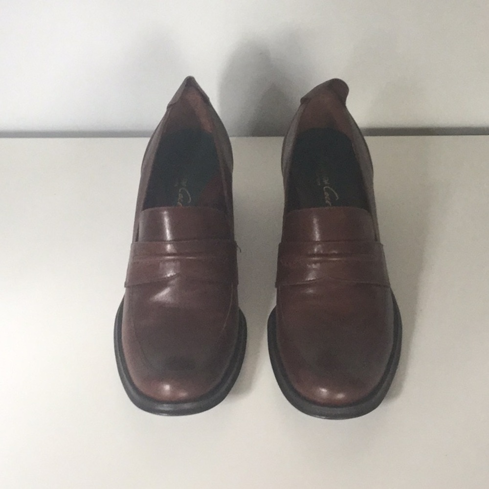 Brown Women Kenneth Cole Business Saddle Up Loafer - Picture 2 of 7